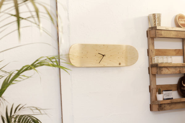 Horloge Skate VARIAL Bois Recyclé - Décoration Murale Urbaine Made in France