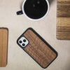 coque en bois de noyer iPhone Vague