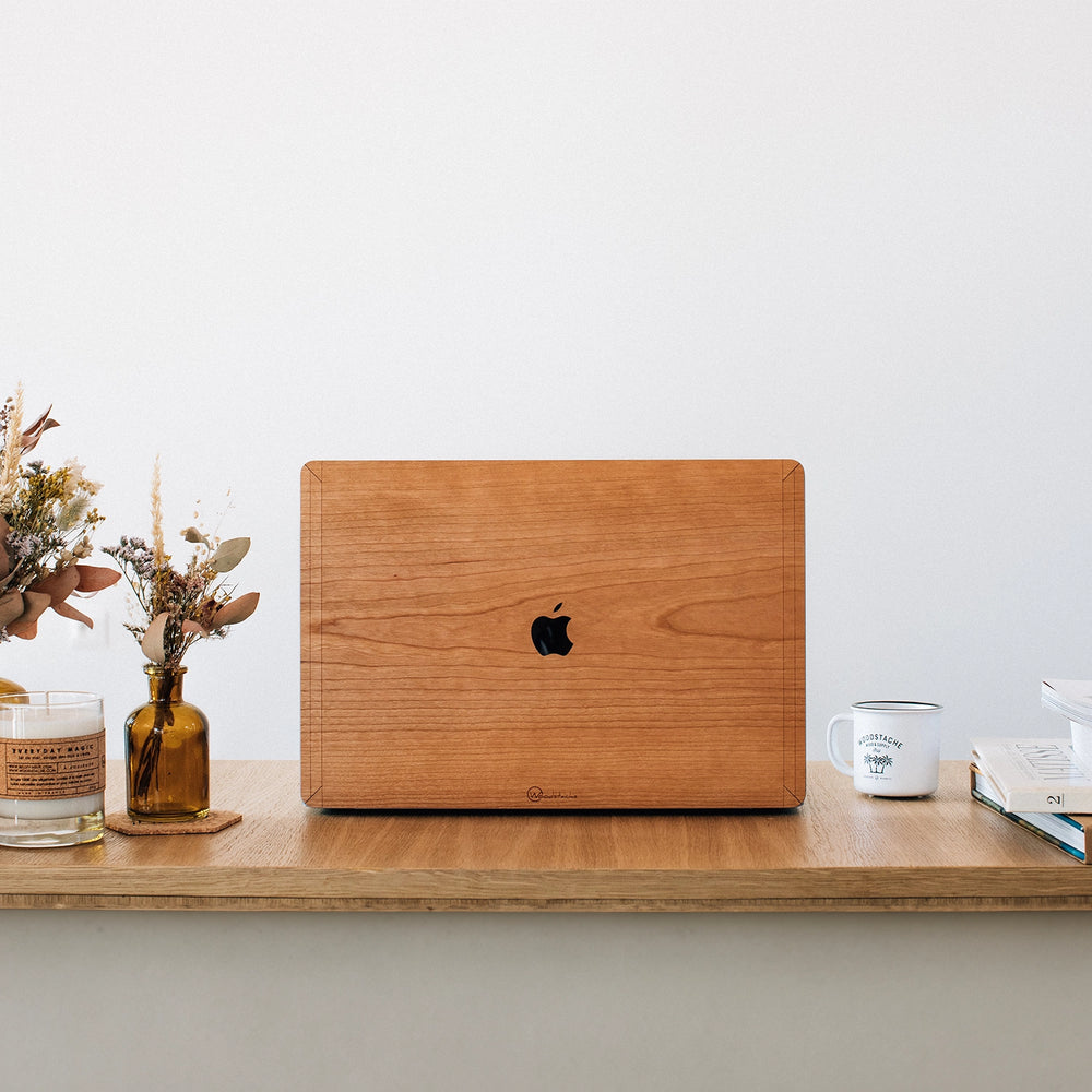 Cover en bois MacBook MERISIER Essentiel Made in France