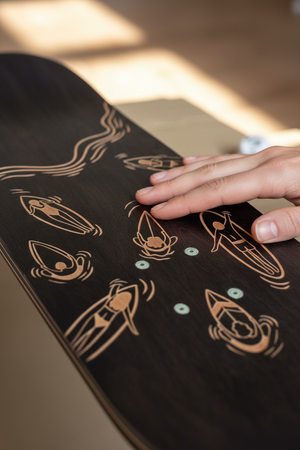 Détail des motifs gravés