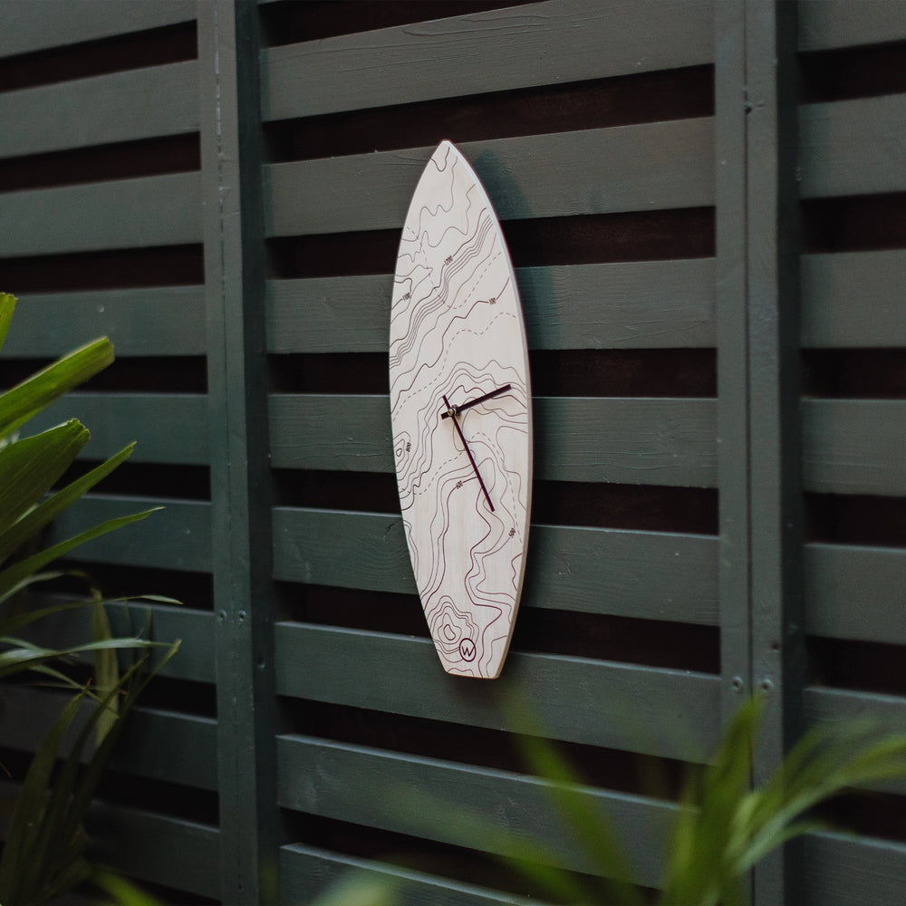 Horloge Surf TOPOGRAPHIC Bois - Décoration Murale Lignes Topographiques