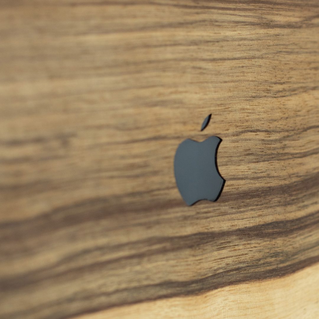 cover macbook en bois black frake
