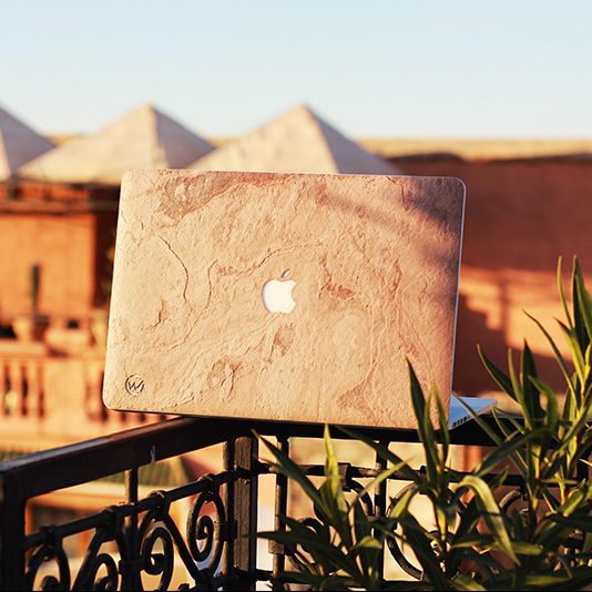 Cover-Macbook-pierre-red-7 cover MacBook pierre Red woodstache