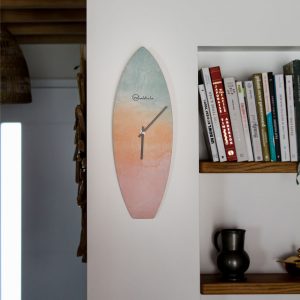 Horloge surf en bois Tie & Dye