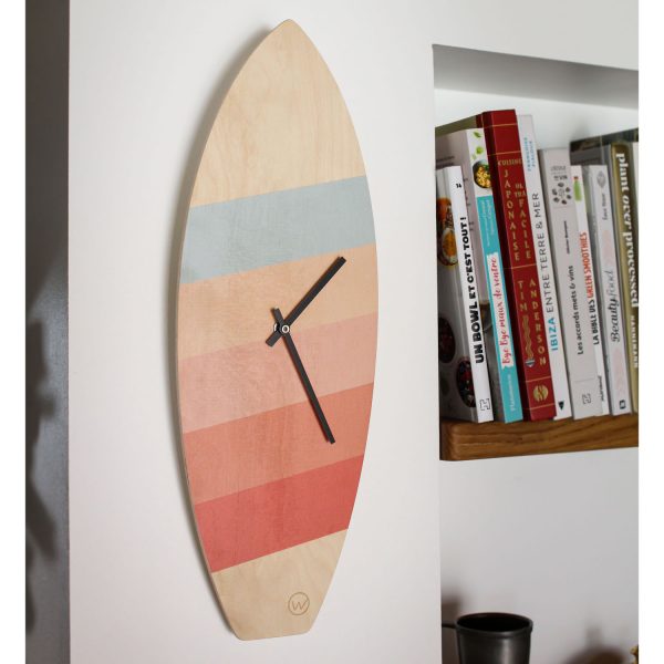 Horloge surf en bois pastel stripes