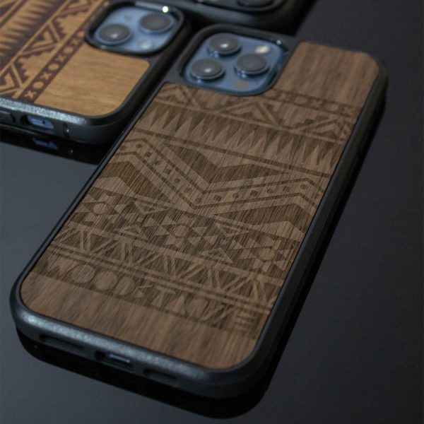 Coque iPhone en bois de noyer - Navajo